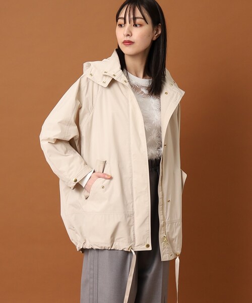 WOOLRICH(ウールリッチ)の「◆WOOLRICH(ウールリッチ)【フード取り外し可】アノラック ブルゾン(ブルゾン・レディース・ブラック/ライトベージュ・00)」の3枚目の写真