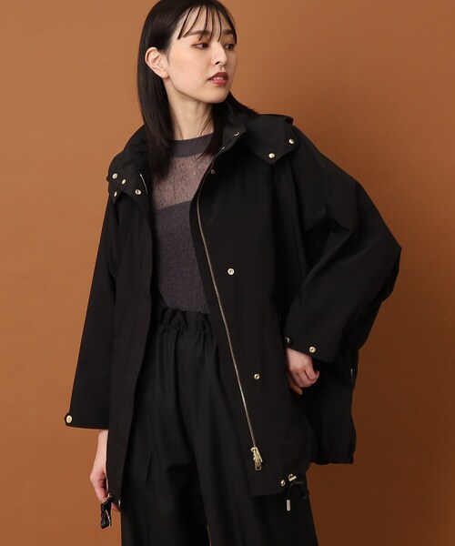 WOOLRICH(ウールリッチ)の「◆WOOLRICH(ウールリッチ)【フード取り外し可】アノラック ブルゾン(ブルゾン・レディース・ブラック/ライトベージュ・00)」の4枚目の写真