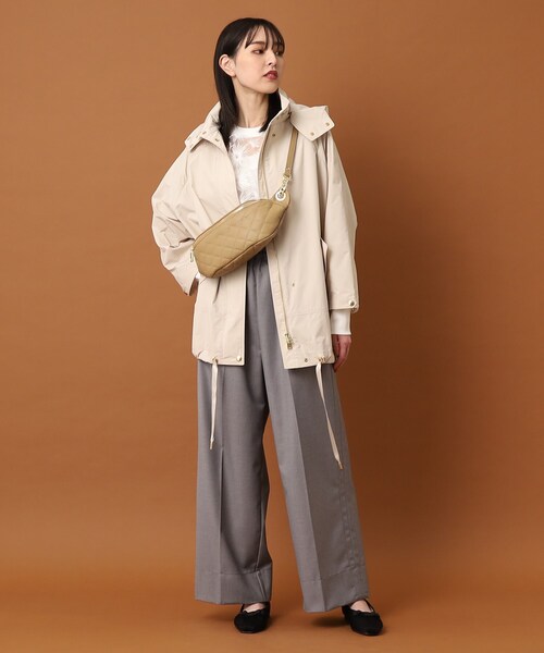 WOOLRICH(ウールリッチ)の「◆WOOLRICH(ウールリッチ)【フード取り外し可】アノラック ブルゾン(ブルゾン・レディース・ブラック/ライトベージュ・00)」の6枚目の写真