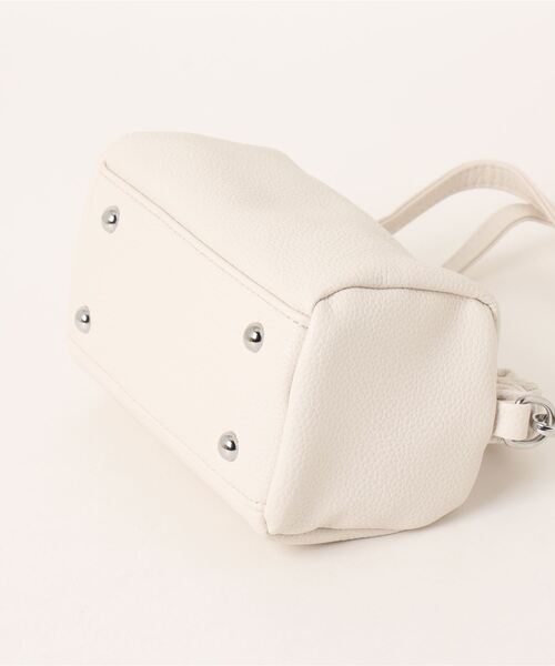 florist(フローリスト)の「【2way】シャーリングスクエアボストンバッグ/ショルダーバッグ(ボストンバッグ・レディース・スモークピンク/オフホワイト/ブラウン/グリーン/ベージュ/グレー/ブラック/レッド・FREE)」の20枚目の写真