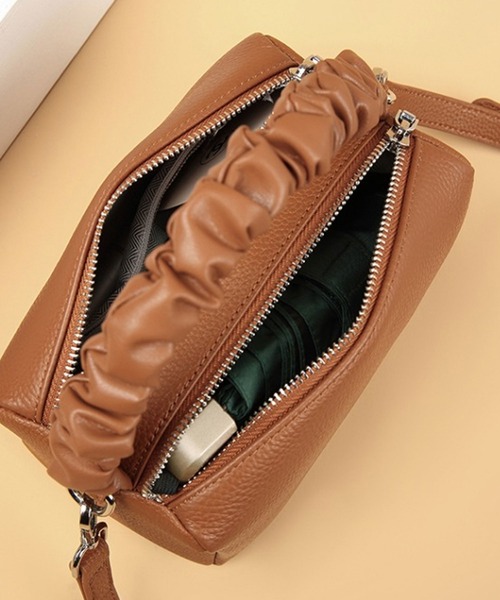 florist(フローリスト)の「【2way】シャーリングスクエアボストンバッグ/ショルダーバッグ(ボストンバッグ・レディース・スモークピンク/オフホワイト/ブラウン/グリーン/ベージュ/グレー/ブラック/レッド・FREE)」の12枚目の写真