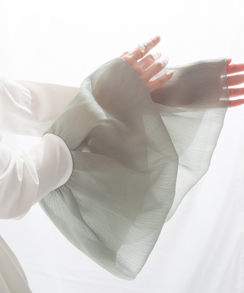 PICCIN(ピッチン)の「【WEB限定】ロングスリーブ 異素材カフス 長袖カットソー(Tシャツ/カットソー・レディース・ブラック/オフホワイト・M)」の14枚目の写真