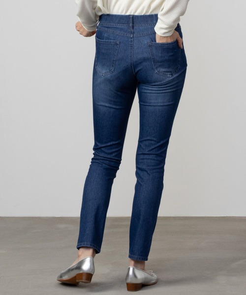 NAVY(ネイビー)の「NAVY パーフェクトレッグス レギンス ストレッチパンツ(その他パンツ・レディース・ケミカルウォッシュ/ライトカーキ/ワンウォッシュ/ライトブルー/ブラック・XS/S/M/L)」の11枚目の写真