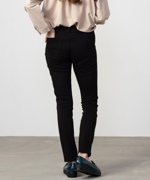 NAVY(ネイビー)の「NAVY パーフェクトレッグス レギンス ストレッチパンツ(その他パンツ・レディース・ケミカルウォッシュ/ライトカーキ/ワンウォッシュ/ライトブルー/ブラック・XS/S/M/L)」の7枚目の写真