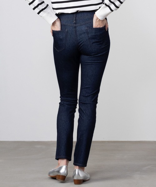 NAVY(ネイビー)の「NAVY パーフェクトレッグス レギンス ストレッチパンツ(その他パンツ・レディース・ケミカルウォッシュ/ライトカーキ/ワンウォッシュ/ライトブルー/ブラック・XS/S/M/L)」の16枚目の写真