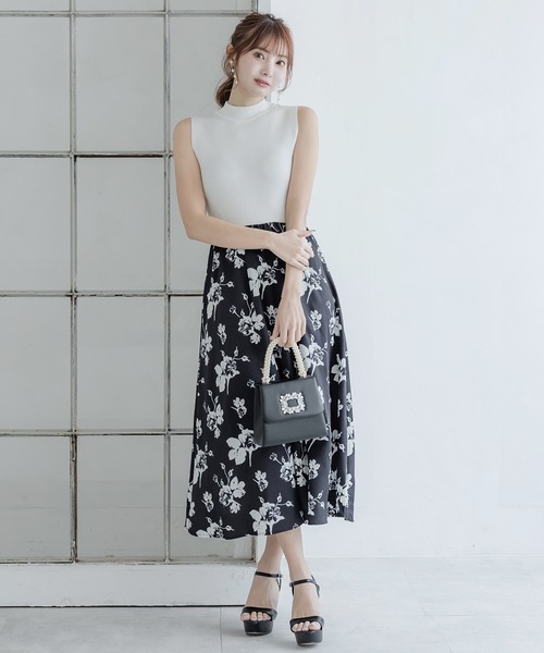 Julia Boutique（ジュリアブティック）の「2wayビジュー付きバッグ/24103（ハンドバッグ・レディース・ブラック/シルバー/ホワイト/ピンク・ONE）」の15枚目の写真