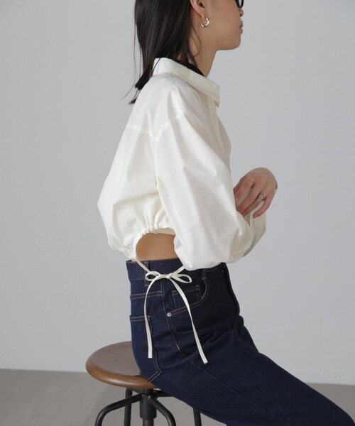 FREE'S MART（フリーズマート）の「◆裾ドロストカッティングショート丈シャツ（シャツ/ブラウス・レディース・ブラック/ブルー/ホワイト・FREE）」の5枚目の写真