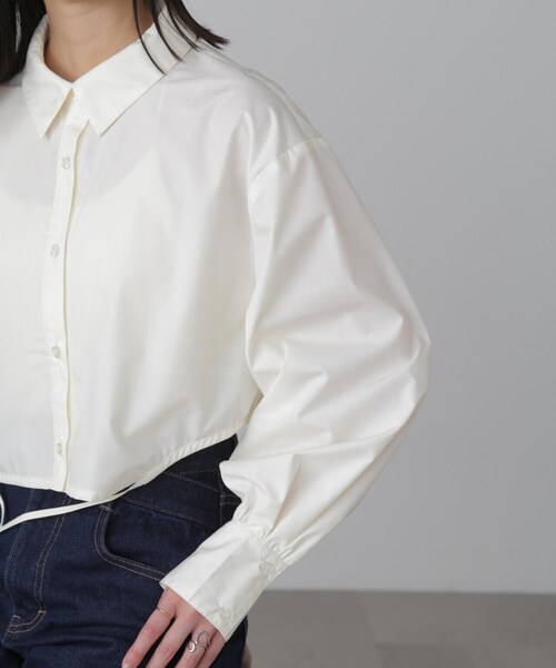 FREE'S MART（フリーズマート）の「◆裾ドロストカッティングショート丈シャツ（シャツ/ブラウス・レディース・ブラック/ブルー/ホワイト・FREE）」の15枚目の写真