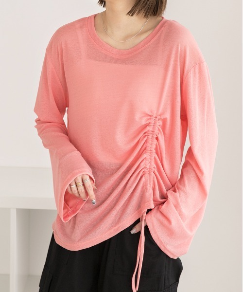 ad thie(アドティエ)の「オーバーサイズ サイドドロストプルオーバー(Tシャツ/カットソー・レディース・オフホワイト/ブラック/パープル/ピンク/グリーン・FREE)」の5枚目の写真