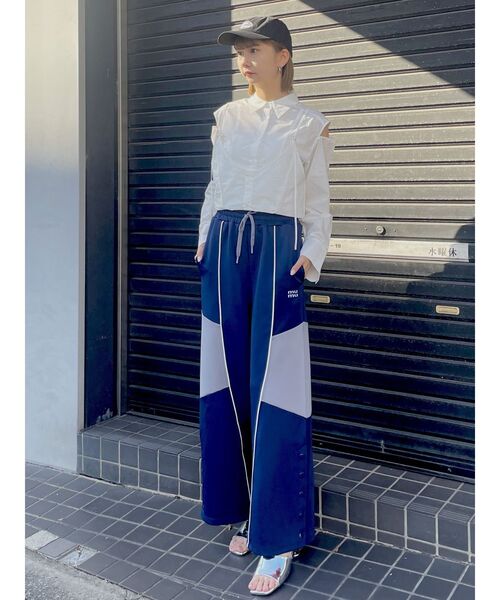 MURUA（ムルーア）の「マルチカラージャージワイドパンツ【トラックパンツ】（その他パンツ・レディース・グレー/ネイビー・FREE）」の10枚目の写真