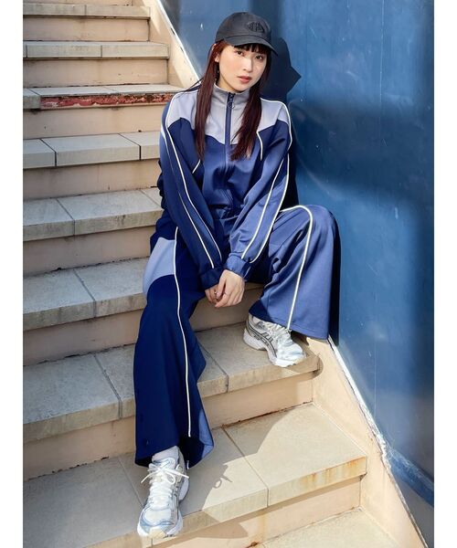 MURUA（ムルーア）の「マルチカラージャージワイドパンツ【トラックパンツ】（その他パンツ・レディース・グレー/ネイビー・FREE）」の18枚目の写真