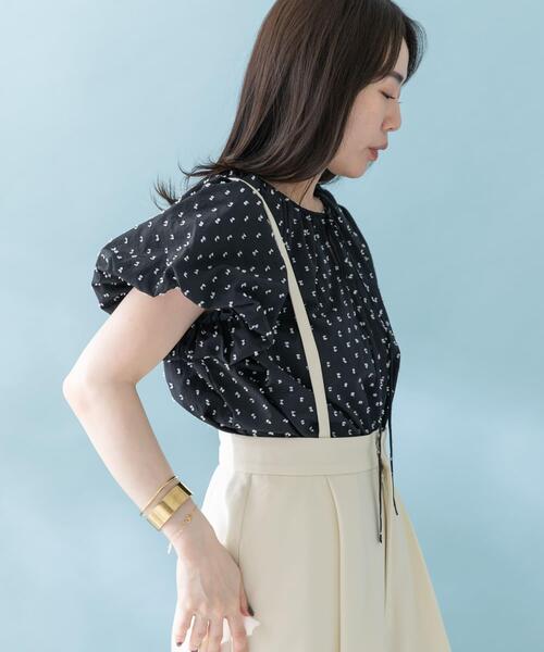 URBAN RESEARCH ROSSO WOMEN(アーバンリサーチ ロッソ)の「バルーンスリーブブラウス(シャツ/ブラウス・レディース・ホワイト/ブラック系その他/オレンジ・FREE)」の5枚目の写真