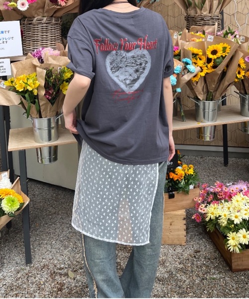 nemne store（ネンネストア）の「【サイズアソート(オーバーサイズ・クロップトサイズ)】ピグメントTシャツ（Tシャツ/カットソー・レディース・ブルー/スミクロ/レッド/ネイビー系1/ネイビー系2/ブラック系その他/ブラック系その他2・LARGE/MEDIUM/SMALL/X-SMALL/X-LARGE）」の3枚目の写真