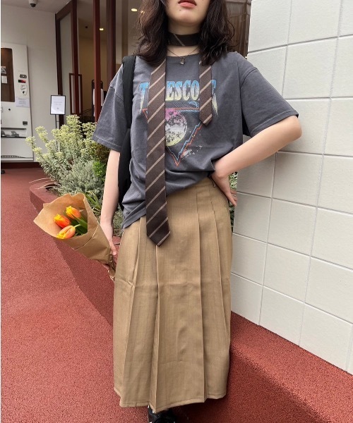 nemne store（ネンネストア）の「【サイズアソート(オーバーサイズ・クロップトサイズ)】ピグメントTシャツ（Tシャツ/カットソー・レディース・ブルー/スミクロ/レッド/ネイビー系1/ネイビー系2/ブラック系その他/ブラック系その他2・LARGE/MEDIUM/SMALL/X-SMALL/X-LARGE）」の22枚目の写真