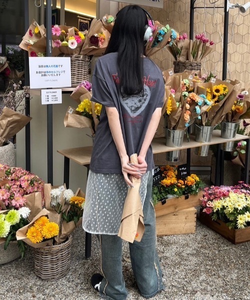 nemne store（ネンネストア）の「【サイズアソート(オーバーサイズ・クロップトサイズ)】ピグメントTシャツ（Tシャツ/カットソー・レディース・ブルー/スミクロ/レッド/ネイビー系1/ネイビー系2/ブラック系その他/ブラック系その他2・LARGE/MEDIUM/SMALL/X-SMALL/X-LARGE）」の11枚目の写真