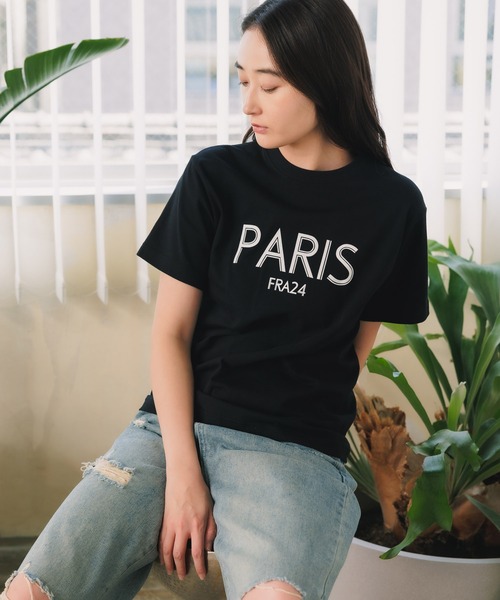 United Athle（ユナイテッドアスレ）の「【UNITED ATHLE】▲ロゴ クルーネック 半袖Tシャツ (PARIS FR24)（Tシャツ/カットソー・レディース・ネイビー/ブラック/ホワイト・L/S/M）」の2枚目の写真