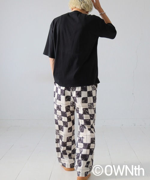 OWNth(オンス)の「ロゴ刺繍Tシャツ(Tシャツ/カットソー・レディース・ホワイト/ブラック・P/R)」の22枚目の写真