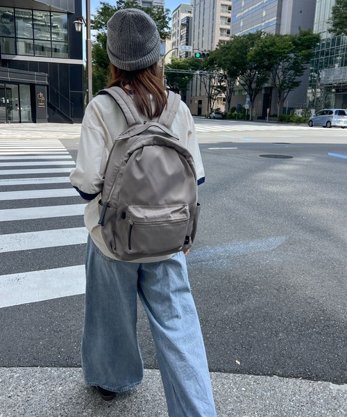 ikka(イッカ)の「【撥水】ナイロン8ポケットリュック(バックパック/リュック・レディース・ブラック/グレー/ベージュ・FREE)」の14枚目の写真