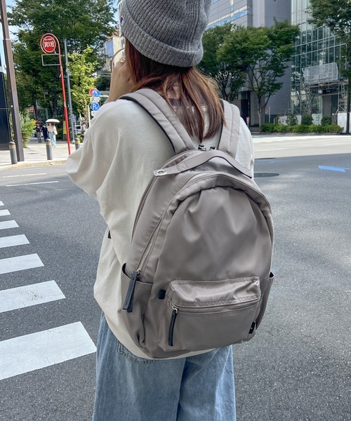 ikka(イッカ)の「【撥水】ナイロン8ポケットリュック(バックパック/リュック・レディース・ブラック/グレー/ベージュ・FREE)」の16枚目の写真