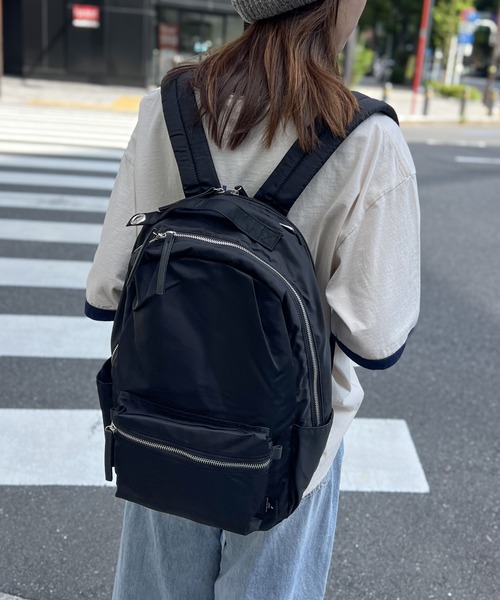 ikka(イッカ)の「【撥水】ナイロン8ポケットリュック(バックパック/リュック・レディース・ブラック/グレー/ベージュ・FREE)」の22枚目の写真