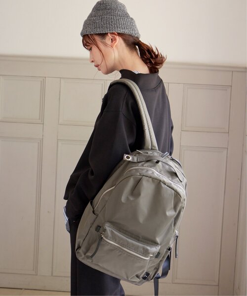 ikka(イッカ)の「【撥水】ナイロン8ポケットリュック(バックパック/リュック・レディース・ブラック/グレー/ベージュ・FREE)」の9枚目の写真