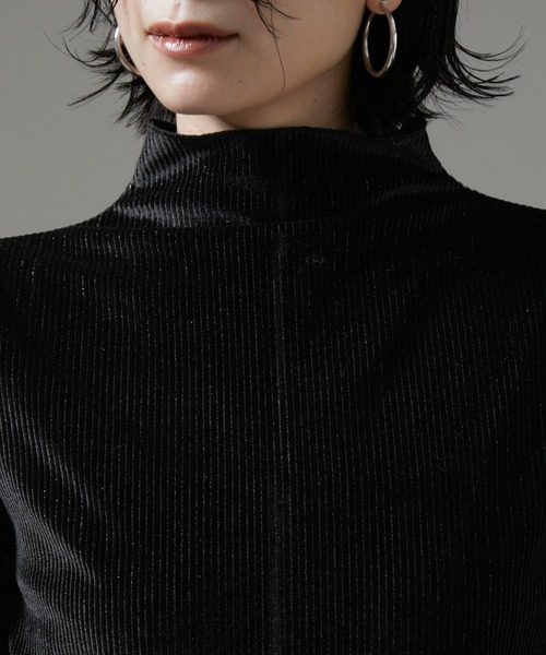 SALON adam et rope'（サロン アダム エ ロペ）の「【WEB限定】前後2WAYシアーラメベロアボトルネックプルオーバー（その他トップス・レディース・ブラウン/ブラック/ベージュ系その他・FREE）」の11枚目の写真