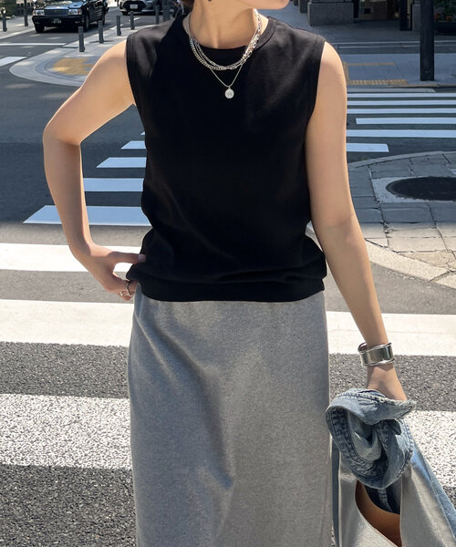 DouDou(ドゥドゥ)の「カラータンク(Tシャツ/カットソー・レディース・ベージュ/レッド/ブラック/ブルー/オフホワイト/オレンジ・FREE)」の21枚目の写真
