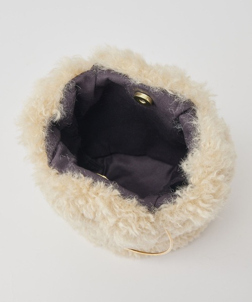 HELEN MOORE（ヘレンムーア）の「ファーバッグ（ハンドバッグ・レディース・チャコール/オフホワイト・フリー）」の5枚目の写真