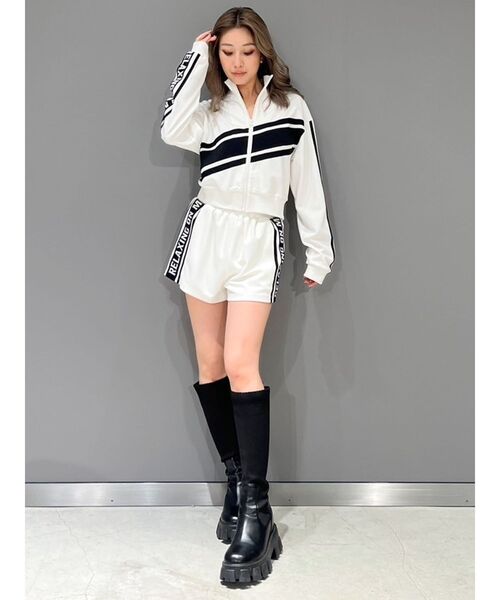 GYDA（ジェイダ）の「【SETUP着用可】RELAXING ON MY OWNロゴラインジャケット（ブルゾン・レディース・オフホワイト/ブラック・FREE）」の8枚目の写真