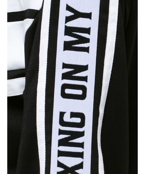 GYDA（ジェイダ）の「【SETUP着用可】RELAXING ON MY OWNロゴラインジャケット（ブルゾン・レディース・オフホワイト/ブラック・FREE）」の5枚目の写真