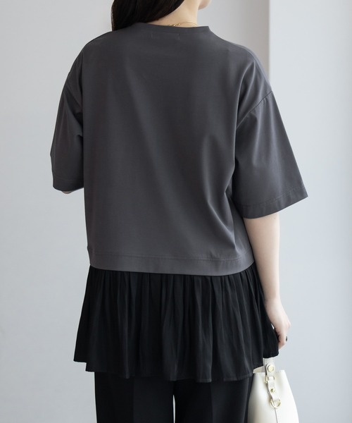 HusHusH（ハッシュアッシュ）の「HusHusH 裾フリル切り替え 5分袖プルオーバー（Tシャツ/カットソー・レディース・ブラック/オフホワイト/チャコールグレー・M/L）」の9枚目の写真