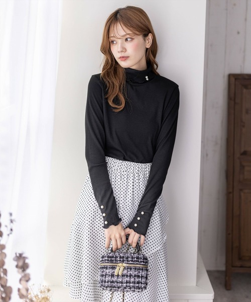 clear（クリア）の「パール付きメロウトップス [着回し抜群 大人フェミニン]≪2024AW新作≫（Tシャツ/カットソー・レディース・アイボリー/グレー/ブラック・F）」の19枚目の写真