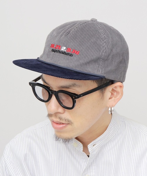 Ruben(ルーベン)の「コーデユロイ バイカラー フラットバイザー トラッカーキャップ(キャップ・メンズ・ブラック/グレー・FREE)」の4枚目の写真