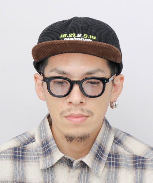 Ruben(ルーベン)の「コーデユロイ バイカラー フラットバイザー トラッカーキャップ(キャップ・メンズ・ブラック/グレー・FREE)」の14枚目の写真