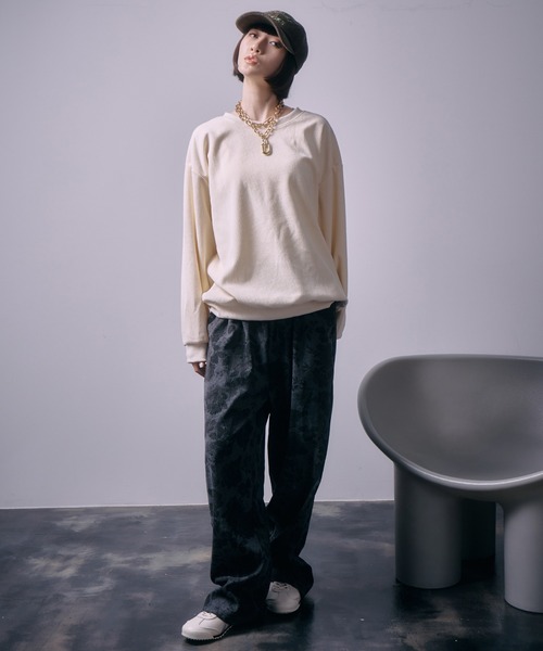 SEN TOKYO(セントーキョー)の「太畝 コーデュロイトレーナー(スウェット・レディース・ブラック/アイボリー/ホワイト/ブラウン/レッド・L/M)」の12枚目の写真
