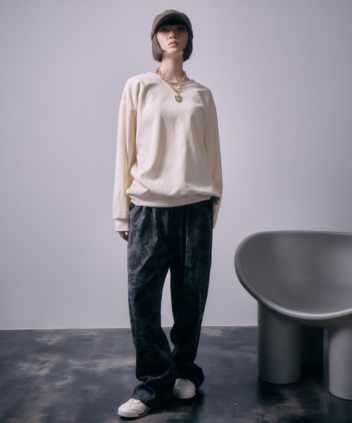 SEN TOKYO(セントーキョー)の「太畝 コーデュロイトレーナー(スウェット・レディース・ブラック/アイボリー/ホワイト/ブラウン/レッド・L/M)」の13枚目の写真