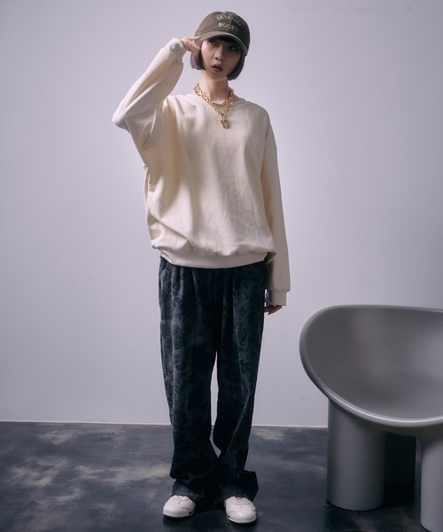 SEN TOKYO(セントーキョー)の「太畝 コーデュロイトレーナー(スウェット・レディース・ブラック/アイボリー/ホワイト/ブラウン/レッド・L/M)」の14枚目の写真