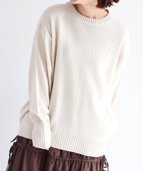 cepo（セポ）の「カシミアタッチクルーネックニット（ニット/セーター・レディース・レッド/ベージュ/ブラック/カーキ/オフホワイト/サックスブルー/グレー/ホワイト/オレンジ/イエロー・M）」の3枚目の写真