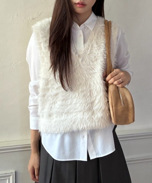 Birthday room（バースデイルーム）の「フェザーヤーンニットベスト / shaggy knit vest（ベスト・レディース・チャコールグレー/アイボリー・FREE）」の15枚目の写真