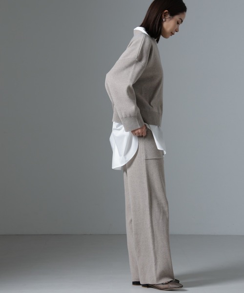 NANO universe（ナノユニバース）の「総針ワイドシルエットニットトップス(セットアップ可)（ニット/セーター・レディース・グレー/ブラック/ライトベージュ・FREE）」の17枚目の写真