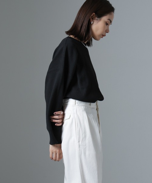 NANO universe（ナノユニバース）の「総針ワイドシルエットニットトップス(セットアップ可)（ニット/セーター・レディース・グレー/ブラック/ライトベージュ・FREE）」の20枚目の写真