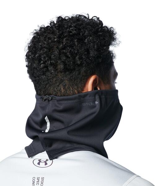 UNDER ARMOUR（アンダーアーマー）の「UAストーム ウインドプルーフ ネックゲイター3.0（トレーニング/メンズ）（ネックウォーマー/スヌード・メンズ・ブラック・ONESIZE）」の4枚目の写真