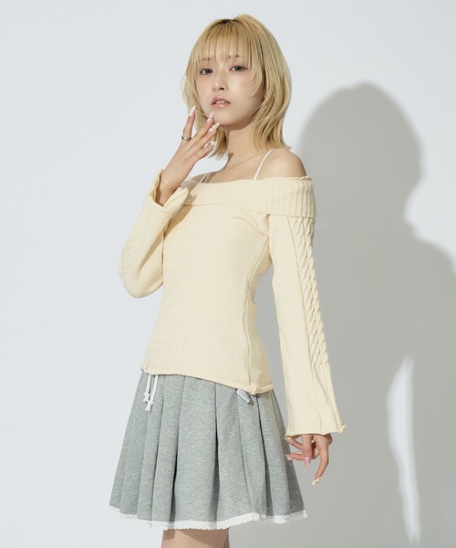 Off Shoulder Cable Knit / オフショルダーニットトップス（ニット