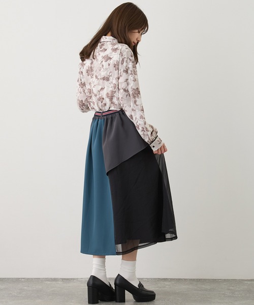 NICOLE CLUB(ニコル クラブ)の「ボウタイ付きアシンメトリー柄シャツ(シャツ/ブラウス・レディース・グリーン/グレー/ブルー・MEDIUM)」の13枚目の写真