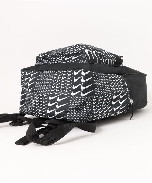 NIKE（ナイキ）の「《NIKEアパレル》NK HERITGE BKPK-SWSH GRID（バックパック/リュック・メンズ・ブラック・フリー）」の4枚目の写真