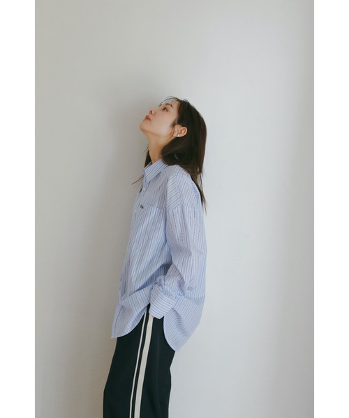N WITH.(エヌウィズ)の「ストライプオーバーシャツ(シャツ/ブラウス・レディース・ライトブルー・FREE)」の3枚目の写真