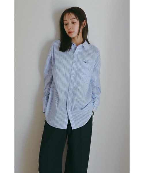 N WITH.(エヌウィズ)の「ストライプオーバーシャツ(シャツ/ブラウス・レディース・ライトブルー・FREE)」の2枚目の写真