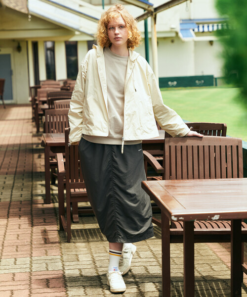 GYMPHLEX(ジムフレックス)の「Gymphlex | ポリエステルツイル フードジャケット WOMEN(その他アウター・レディース・ブラック/ホワイト・14)」の4枚目の写真