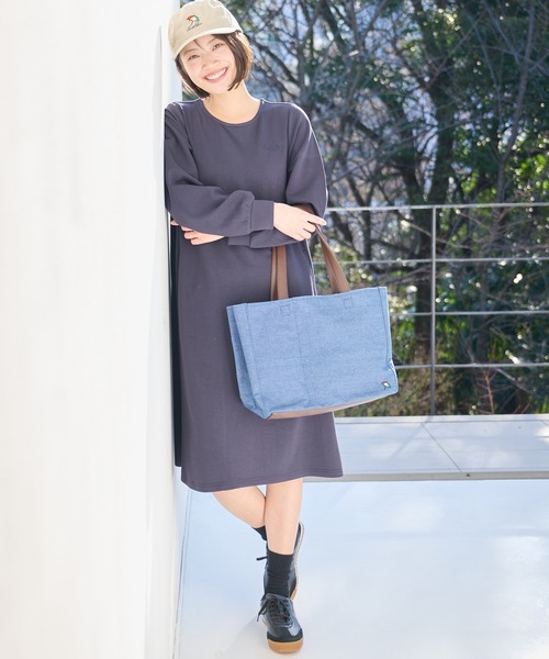 Arnold Palmer（アーノルドパーマー）の「パーテーション シェア ラージトート（トートバッグ・レディース・アイボリー/インディゴブルー/ブラック・F）」の8枚目の写真