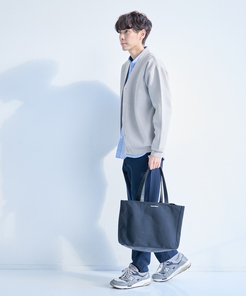 Arnold Palmer（アーノルドパーマー）の「パーテーション シェア ラージトート（トートバッグ・レディース・アイボリー/インディゴブルー/ブラック・F）」の5枚目の写真